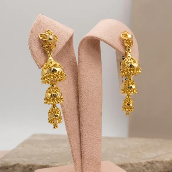 One_Gram_Gold_Plated_Floral_Jhumka_Earrings_For_Women