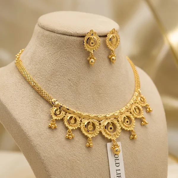One_Gram_Gold_Plated_Floral_Necklace_Set_With_Earrings_For_Women