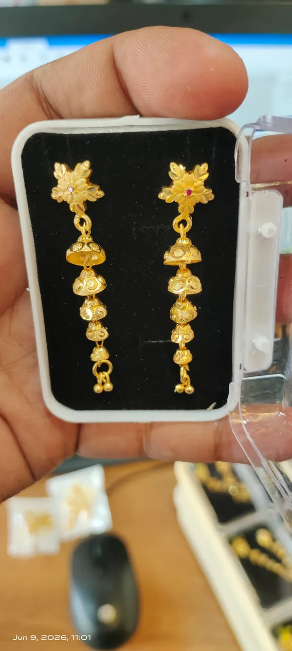 One_Gram_Gold_Plated_Floral_Jhumka_Earrings_For_Women