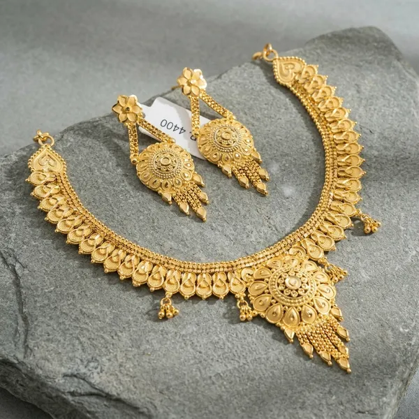 One_Gram_Gold_Plated_Floral_Necklace_Set_For_Women