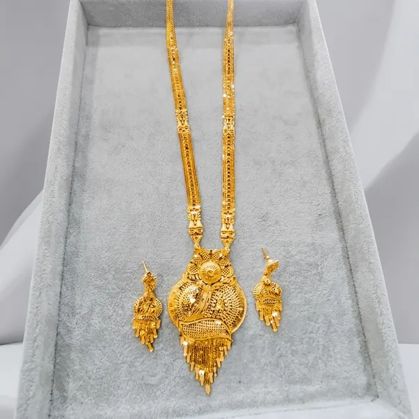 Gold_Copper_Ethnic_Long_Haram_Necklace_Set_For_Women