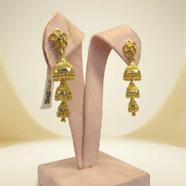 Gold_Copper_Three-Tiered_Jhumka_Drop_Earrings_For_Women