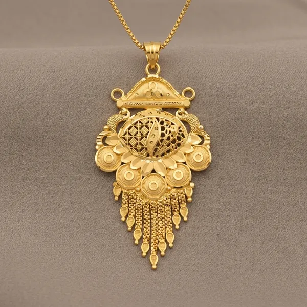 Gold_Copper_Ethnic_Pendant_For_Women