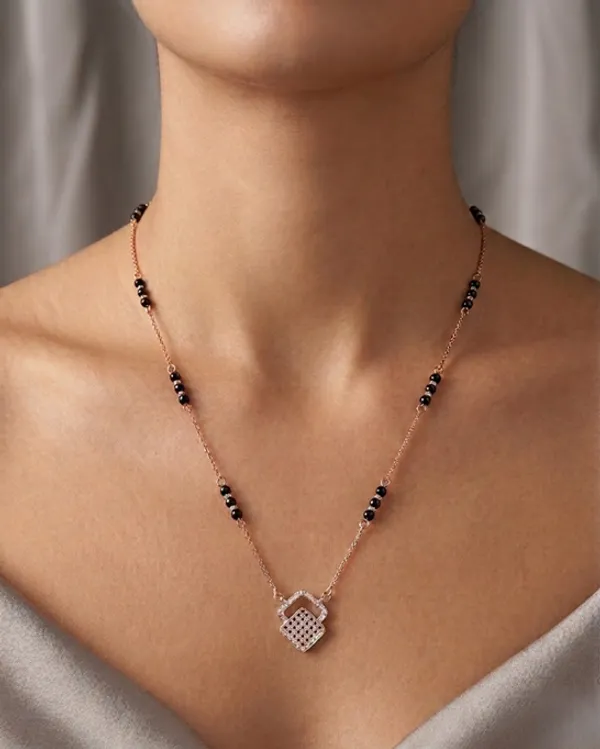 NAYU_Rose_Gold_Sparkling_Stone_Mangalsutra