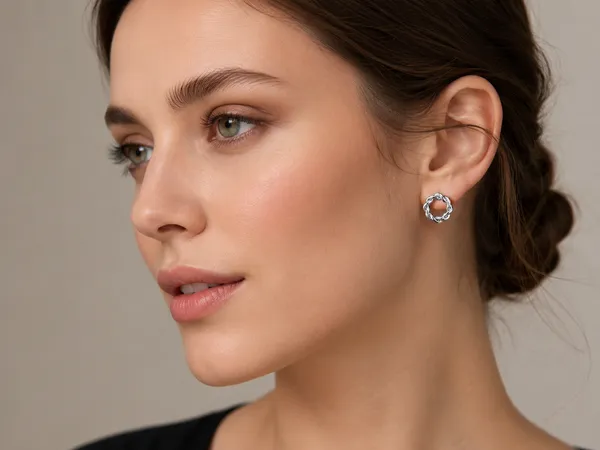 NAYU_925_Silver_Classic_Twisted_Stud_