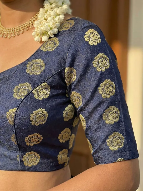 Striped,_Printed,_Woven_Leheria_Chiffon_Saree_(Yellow)
