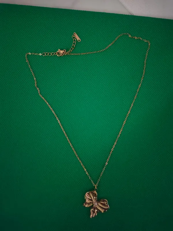 Gold_Tone_Butterfly_Pendant_Chain_Necklace