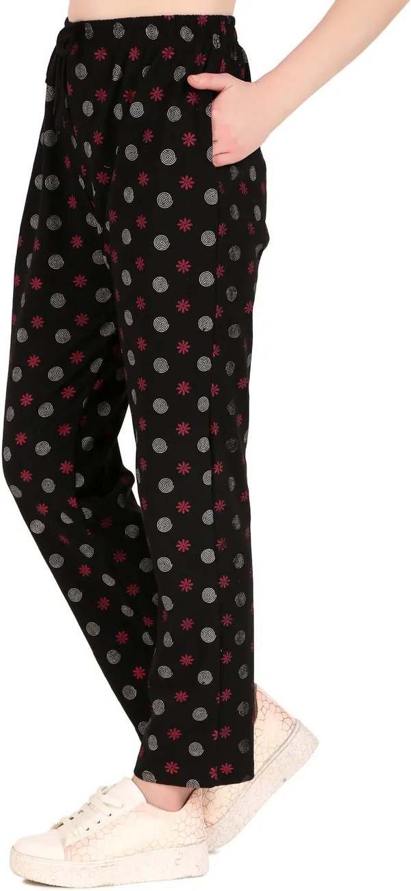 Jondhri_Fashion_Regular_Fit_Women_Red_And_Black_Pyjama
