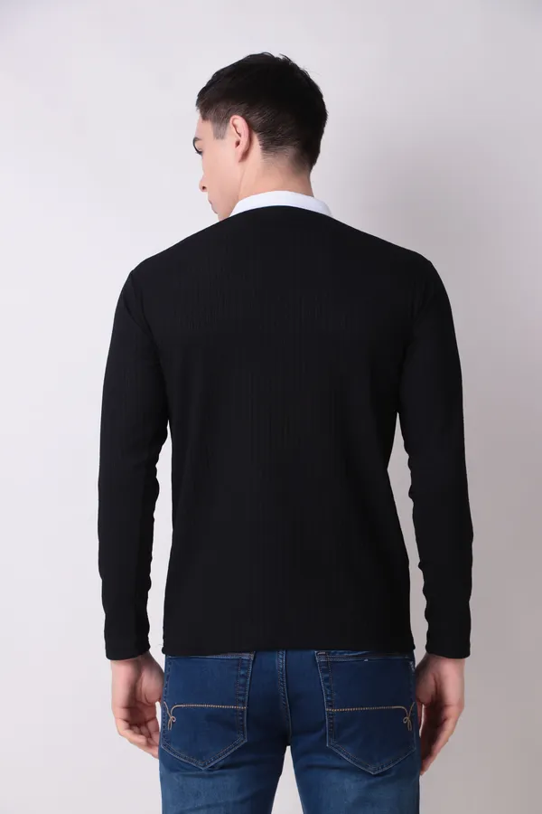 Jondhri_Self_Design_Men_Zip_Neck_Reversible_Black_T-Shirt