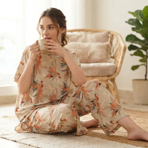 Light_Grey_Meadow_Printed_Lounge_Set