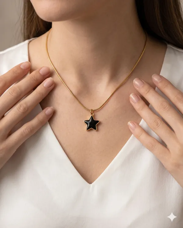 Gold_Finished_Black_Star_Minimalist_Pendant_Snake_Necklace