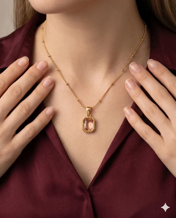 Gold_Finished_Heart_Moonstone_Minimalist_Pendant_Necklace