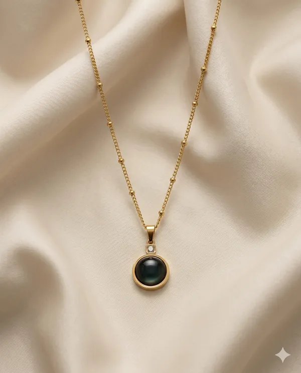 Gold_Finished_Onyx_Beaded_Minimalist_Pendant_Necklace