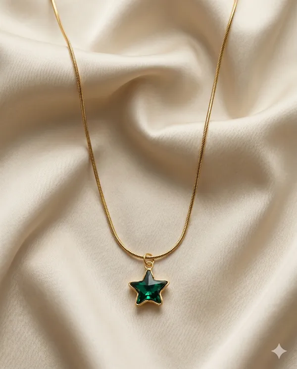 Gold_Finished_Round_Crystal_Star_Minimalist_Pendant_Necklace
