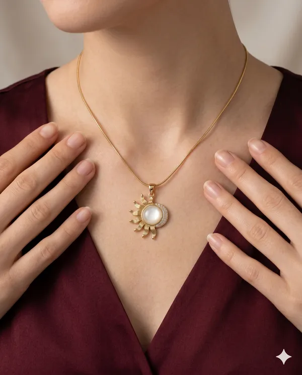 Gold_Finished_Sun_Moonstone_Pave_Crystal_Necklace