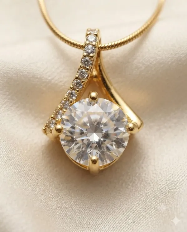 Gold_Finished_Round_Crystal_Pendant_Minimalist_Snake_Necklace