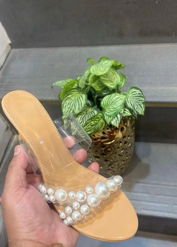 Clear_And_White_Patent_Leather_Pearl_Embellished_Block_Heel_Sandals_For_Women