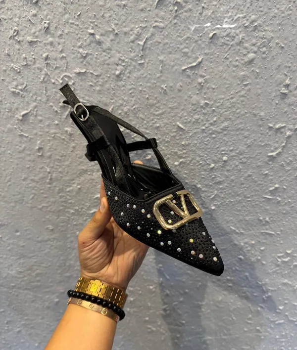 Black_Patent_Leather_Embellished_Pointed_Toe_Slingback_Heels_For_Women