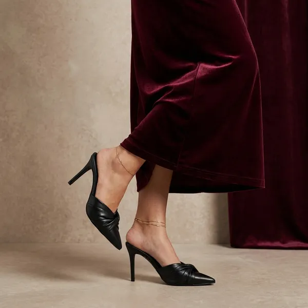 Black_Faux_Leather_Pointed_Toe_Stiletto_Heels_For_Women