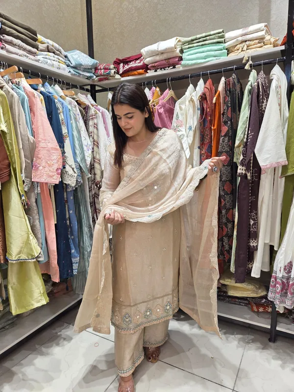 Noorani_Chhaya
