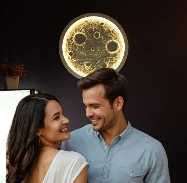 Moon_Design_Led_Wall_Light_With_Remote_Control