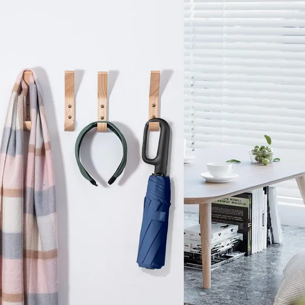 Folding_Umbrella_With_Carabiner_Handle