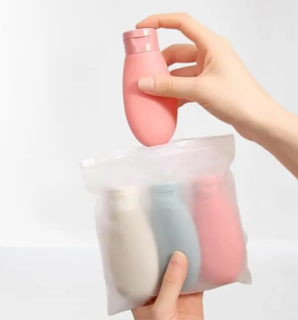 Travel_Bottles_Kit_With_Storage_Bag