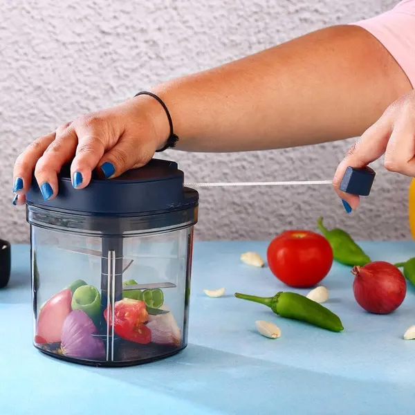 Manual_Vegetable_Chopper_With_Stainless_Steel_Blade