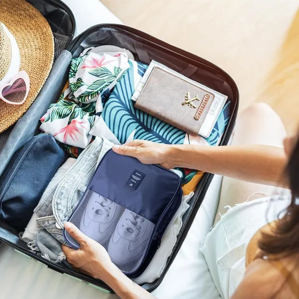 Travel_Shoe_Storage_Bag_With_Cleaning_Brush