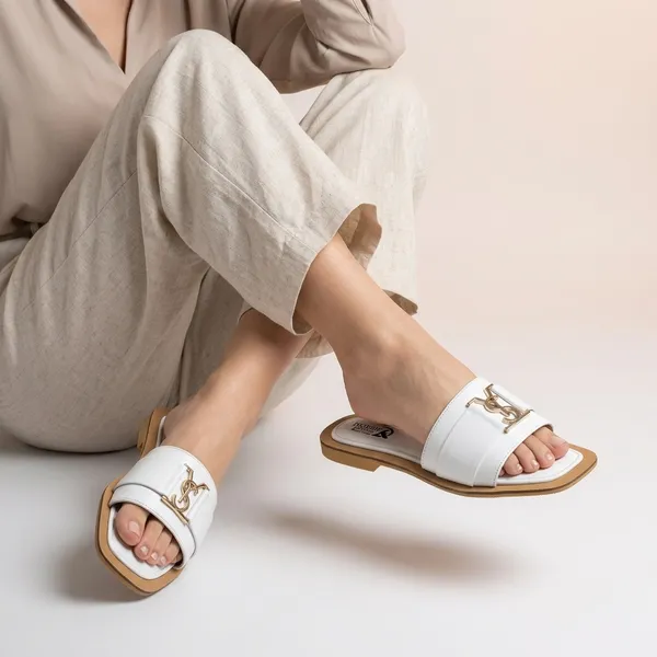 Easy_Wear_Gold_Accent_Slides_For_Women