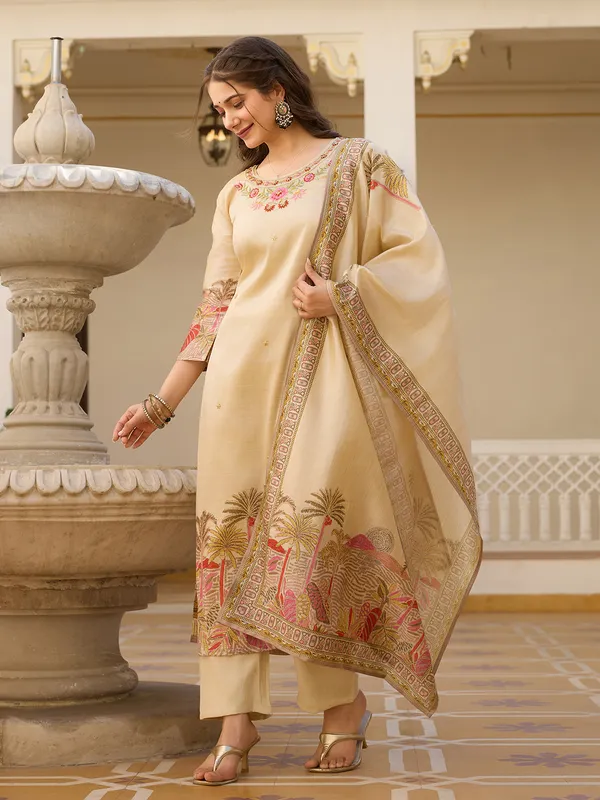 Neeva_store_Viscose_Beige_Color_Kurta_Suit_Set