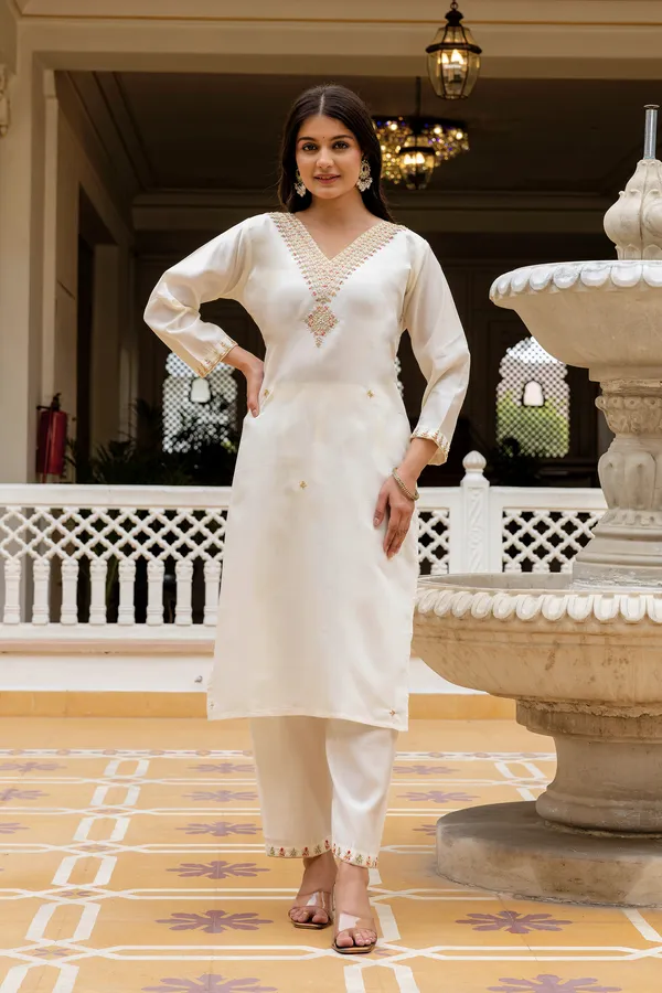 Neeva_store_Viscose_White_Color_Kurta_Suit_Set
