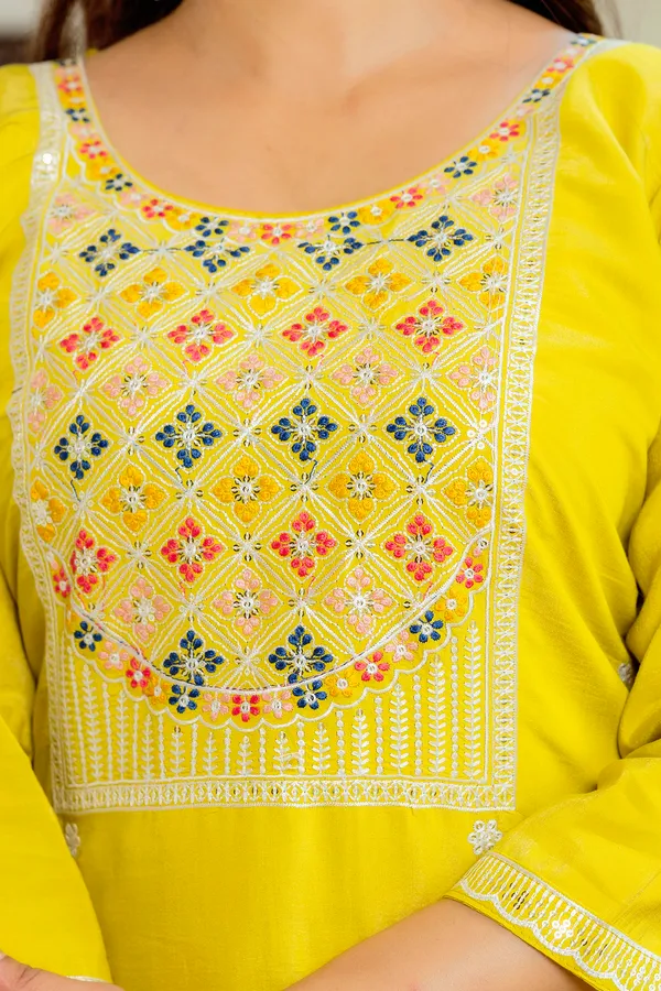 Neeva_store_Viscose_Yellow_Color_Kurta_Suit_Set