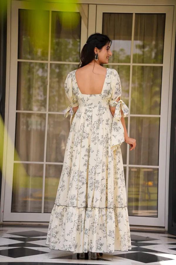 Neeva_store_Viscose_White_Color_Gown