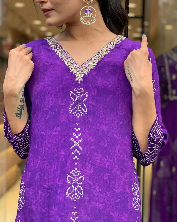 Neeva_store_Crepe_Blue_Color_Kurta_Suit_Set