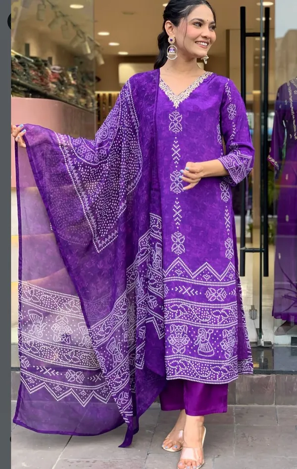 Neeva_store_Crepe_Blue_Color_Kurta_Suit_Set