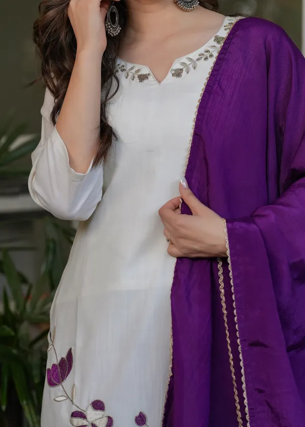 Neeva_store_Viscose_Off_white_Color_Kurta_Suit_Set