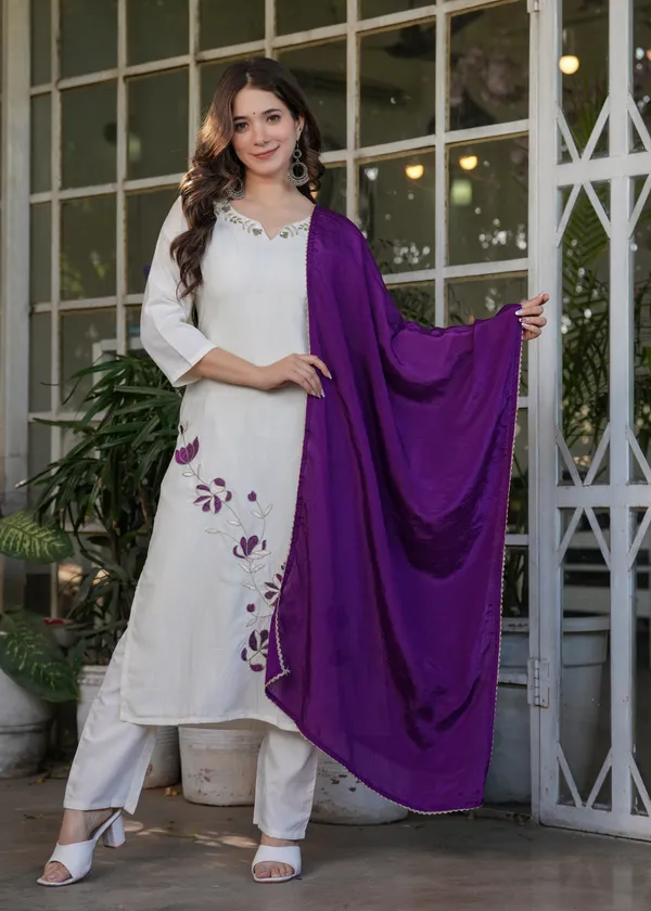Neeva_store_Viscose_Off_white_Color_Kurta_Suit_Set