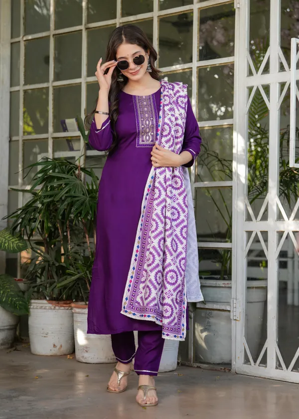 Neeva_store_Viscose_Blue__and_white_Color_Kurta_Suit_Set
