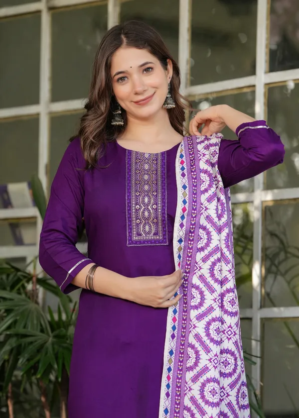 Neeva_store_Viscose_Blue__and_white_Color_Kurta_Suit_Set