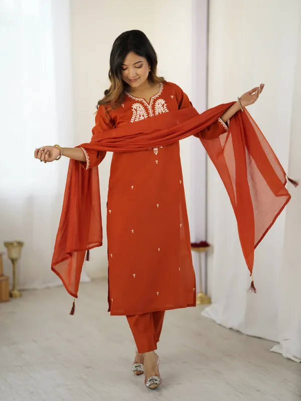 Neeva_store_Viscose_Mustard_Color_Kurta_Suit_Set