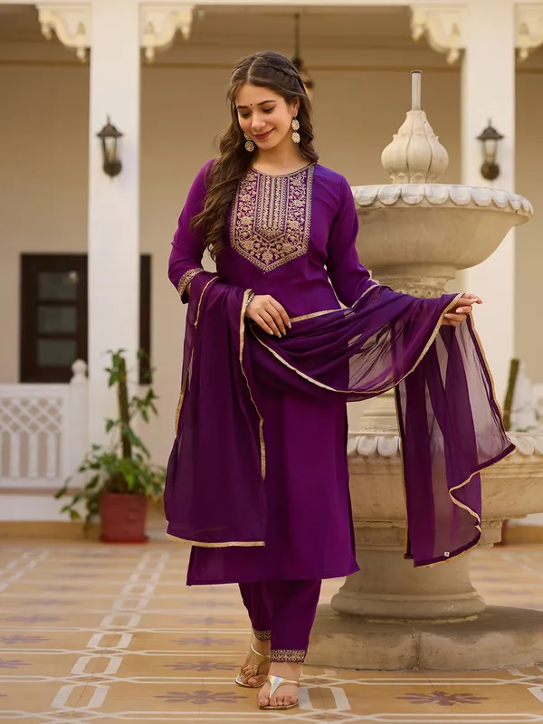 Neeva_store_Viscose_Blue_and_Golden_Color_Kurta_Suit_Set