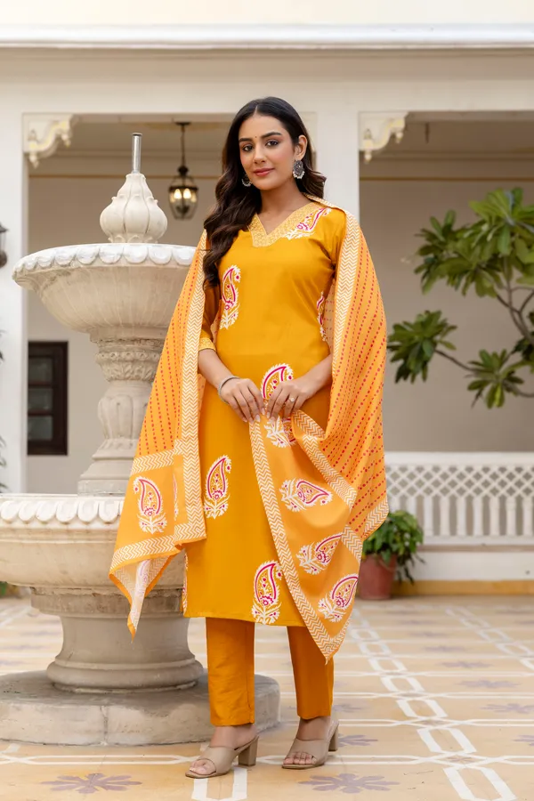 Neeva_store_Viscose_Yellow_Color_Kurta_Suit_Set