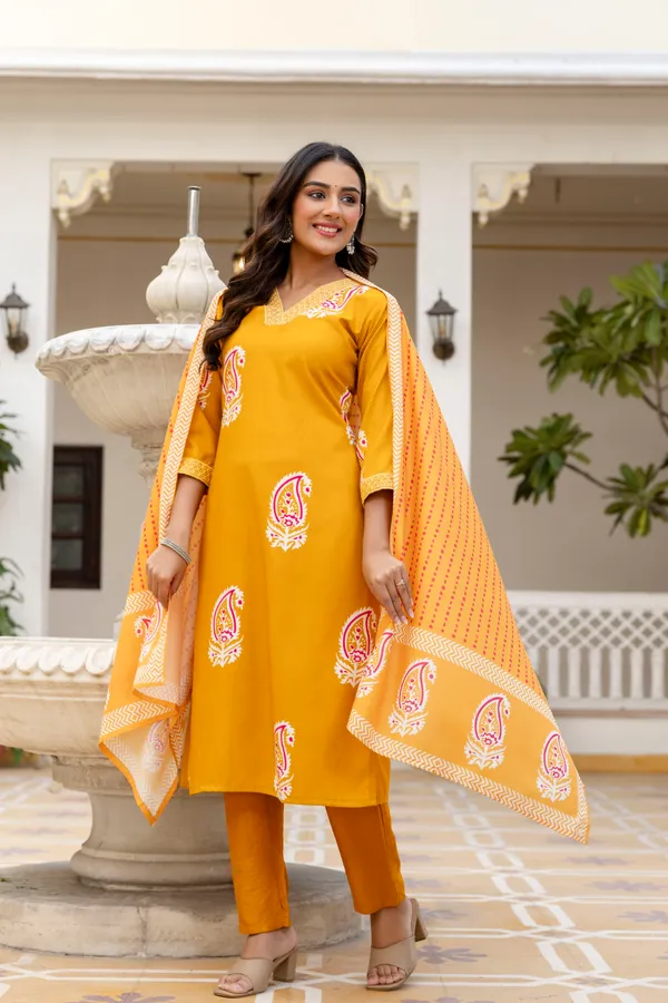 Neeva_store_Viscose_Yellow_Color_Kurta_Suit_Set