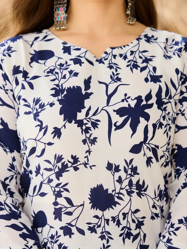 Neeva_store_Silk_Blend_Navy_Color_Kurta_Suit_Set