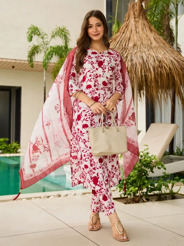 Neeva_store_Silk_Blend_multicolour_Color_Kurta_Suit_Set