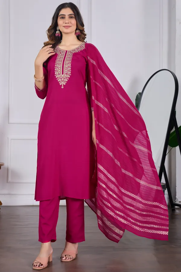 Neeva_store_Viscose_Maroon_Color_Kurta_Suit_Set
