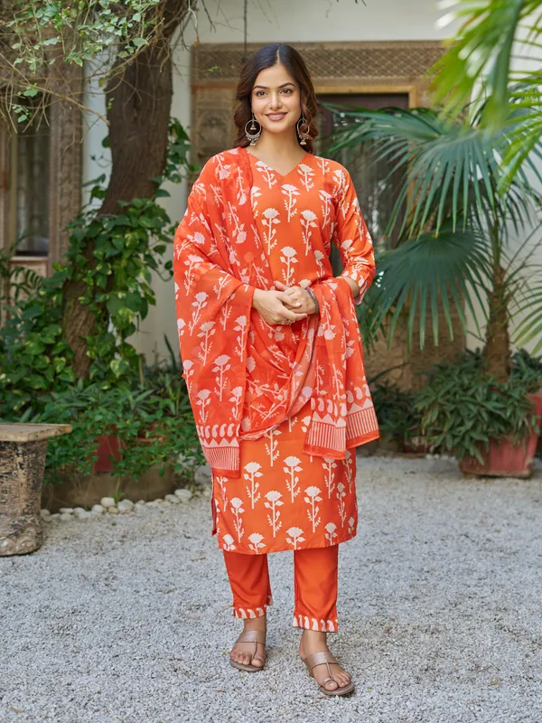 Neeva_store_Cotton_Blend_Orange_Color_Kurta_Suit_Set