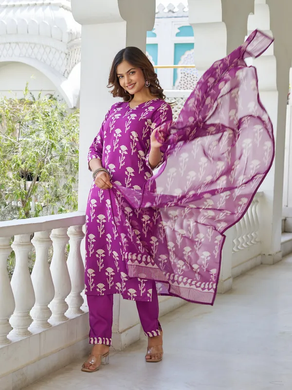 Neeva_store_Cotton_Purple_and_White_Wine_Color_Kurta_Suit_Set