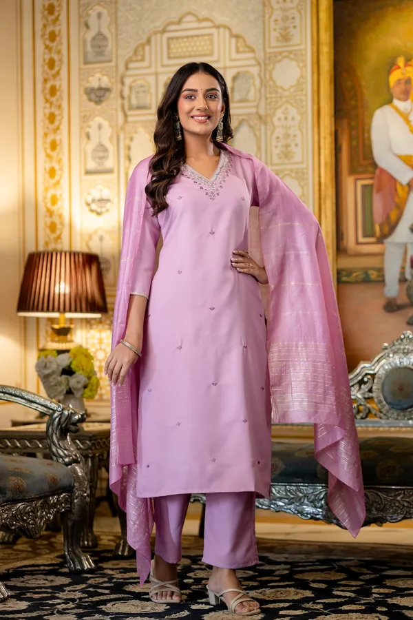 Neeva_store_Viscose_Magenta_Color_Kurta_Suit_Set
